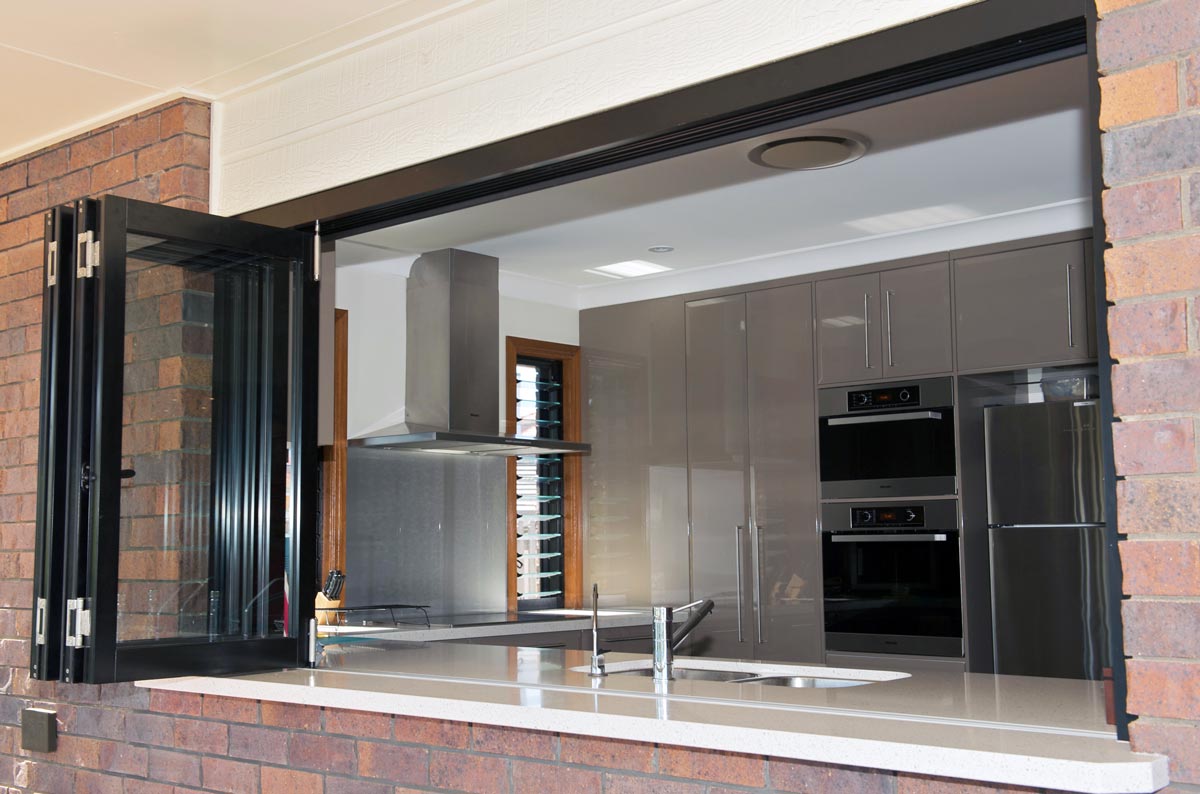 Ezi Aluminium  Systems Servery Bifold Window